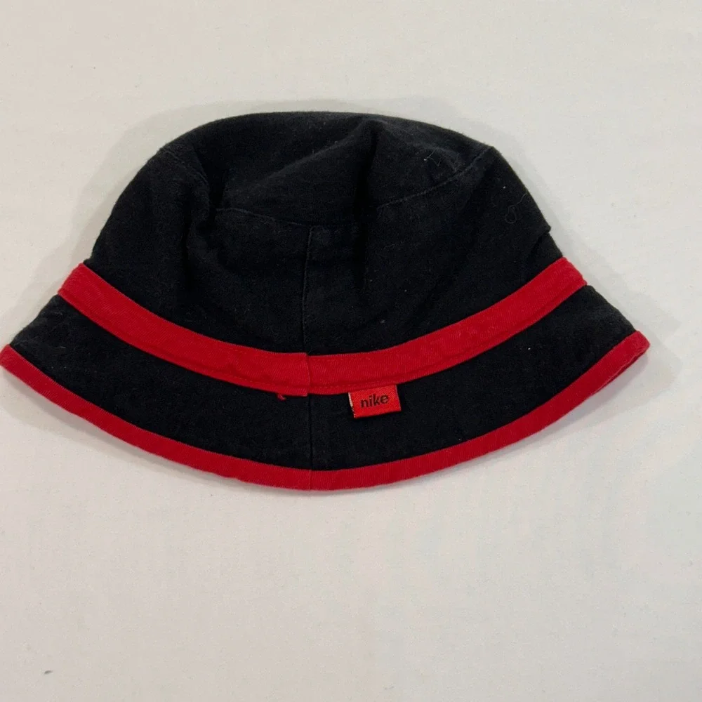 Nike Reversible Bucket‎ Hat Baby Red Black Just Do It Swoosh | Sporty